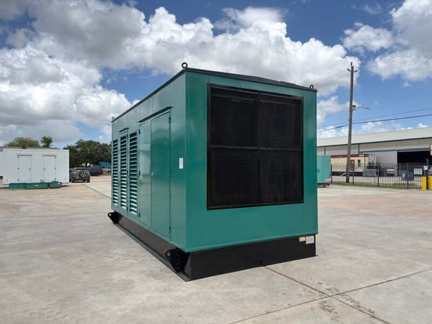 750 KW Cummins #DFHA, diesel generator set, 277/480 Volts, 3-phase, 293 hours, 1135 HP @ 1800 RPM, QST30-G1 - Image 2