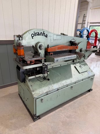 Piranha #P90, hydraulic ironworker, 90 tons, 1-1/8" thru 1", 10" throat, (Others Available) - Image 2