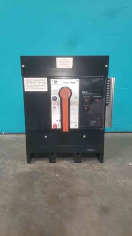 1000 Amps GE Power Break THP1610SS, 3 Pole Circuit Breaker, RMS-9 MicroVersaTrip - Image 1