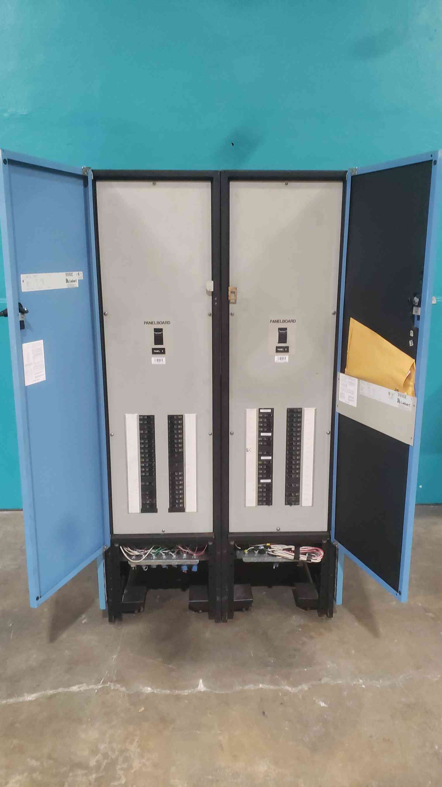 Liebert #9A30498G1, Multi-Phase PDU, 180 Amps, 208/120 Volts - Image 5