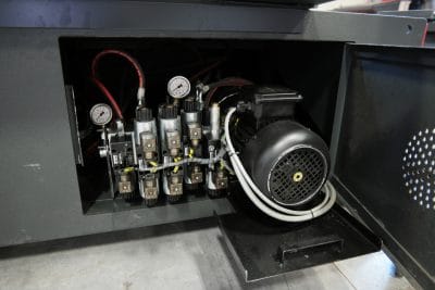 18" x 25" RMT #S-FAB-CDM-18-25, manual pivot double miter bandsaw, 65-328 FPM, 7.5 HP, 236.25" x 1.51" band - Image 5