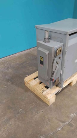 30 KVA Square D 30T3H, Insulated Transformer, w/ Safety Switch, 3PH - Image 3
