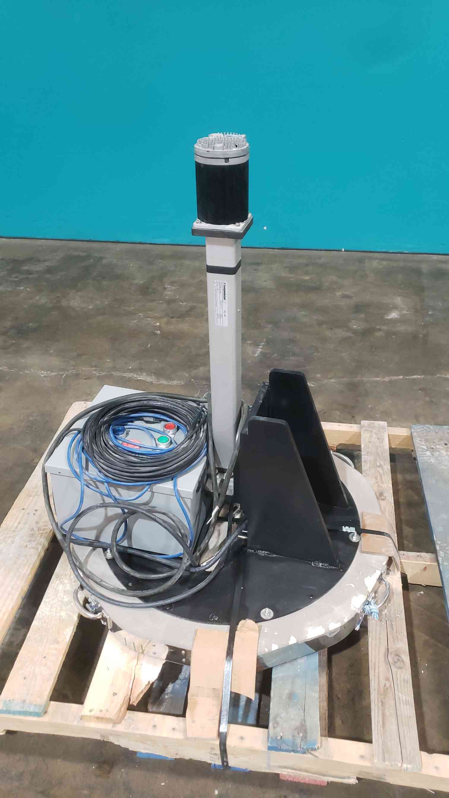 Thomson #PC40LX022B10-0325PM1, Linear Actuator, 12-13/16" Stroke - Image 1