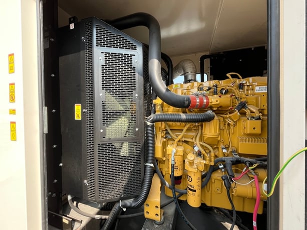 300 KW Caterpillar #D300GC, diesel generator set, 277/480 Volts, 187 hours, C9 engine, Tier 3, sound - Image 6