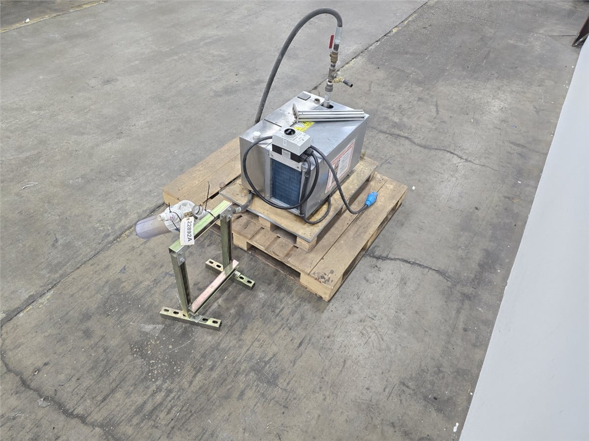 18 CFM, Airtech #3AL2041, oil-free liquid ring vacuum pump, 1.5 HP, 3380 RPM, 28.5" Hg, 208-230/460 V. - Image 2