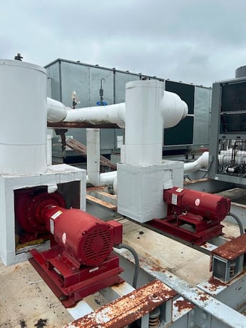 80 Ton, Carrier #30RBF08064-LNM37, AquaSnap 30RB, air-cooled chiller, 460 V., 3-phase, 60 Hz - Image 2