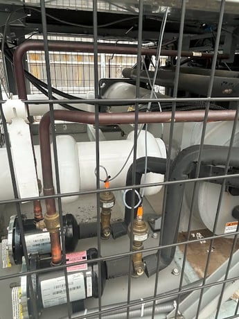 80 Ton, Carrier #30RBF08064-LNM37, AquaSnap 30RB, air-cooled chiller, 460 V., 3-phase, 60 Hz - Image 6