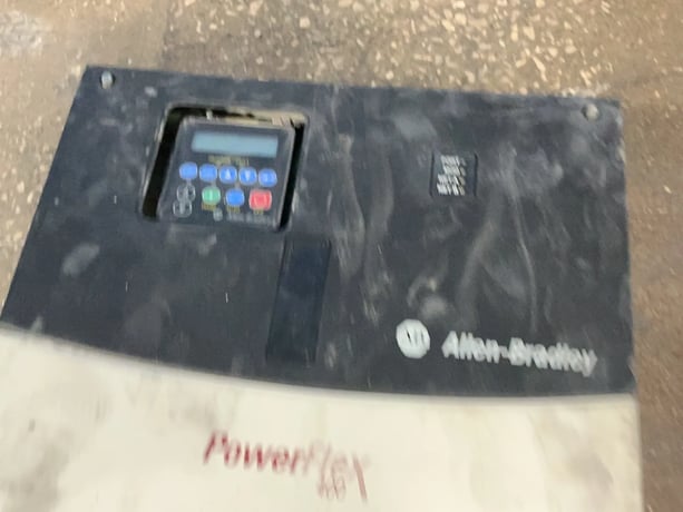 100 HP Allen-Bradley, 22C-D142A103, Variable Frequency Drive, 150 Amps, 3 phase, 48-63 Hz, 380-480 Volts, 2015 - Image 3
