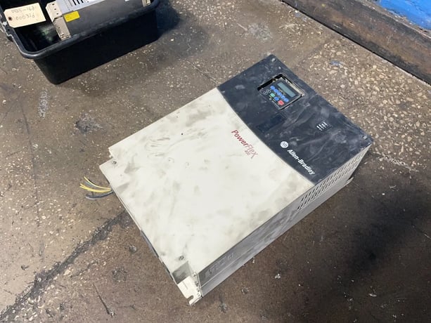 100 HP Allen-Bradley, 22C-D142A103, Variable Frequency Drive, 150 Amps, 3 phase, 48-63 Hz, 380-480 Volts, 2015 - Image 6