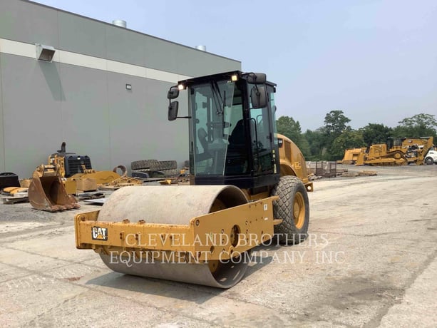 Caterpillar CS44B, Vibratory Single Drum Smooth, 1578 hours, S/N: 4G300274, 2019 - Image 1