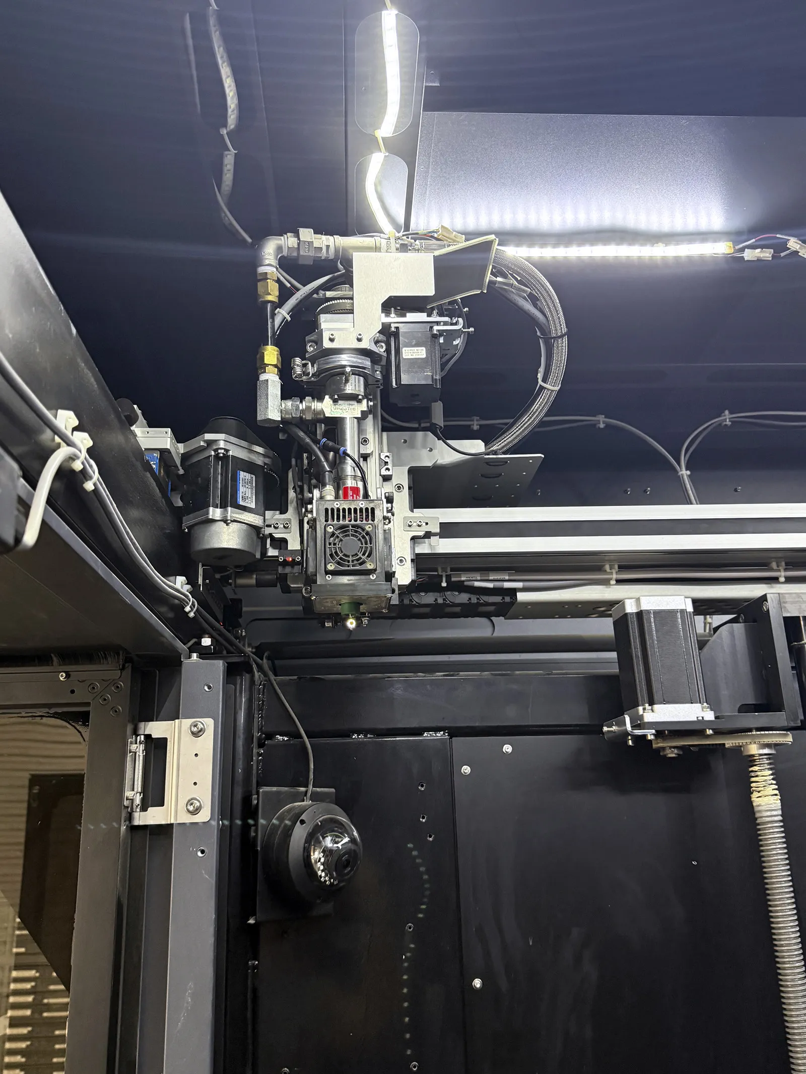 Massivit #5000, large format 3D printer, 57" x 44" x 71" build, 500 lb, 2 print heads, 300 mm/sec, 2021 - Image 9