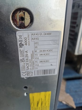 4000 Amps, ABB #E6.2V-A, sace emax 2 air circuit breake, Drawout, 100kA, 635 Volts - Image 4