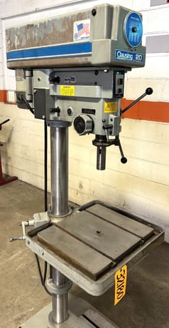 20" Clausing #2221, Single Spindle Drill, 300-2000 RPM, 22" x 19" Table, 1 HP, 1 Phase - Image 4