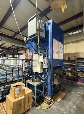 150 Ton, Komatsu #OES150-3, OBI press, 7.9" stroke, 17.7" die height, 3.9" slide adj., 1988 - Image 4