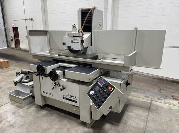 17.7" x 33.4" Okamoto #ACC84DX, 355mm wheel, 5 HP, automatic feeds, over wheel dresser, 2016 - Image 2