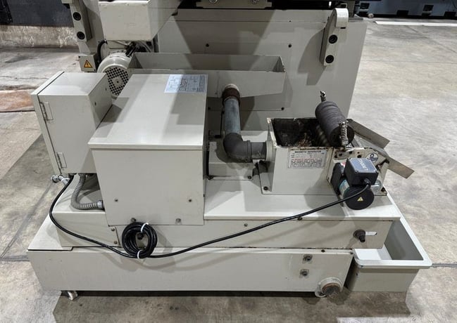17.7" x 33.4" Okamoto #ACC84DX, 355mm wheel, 5 HP, automatic feeds, over wheel dresser, 2016 - Image 8