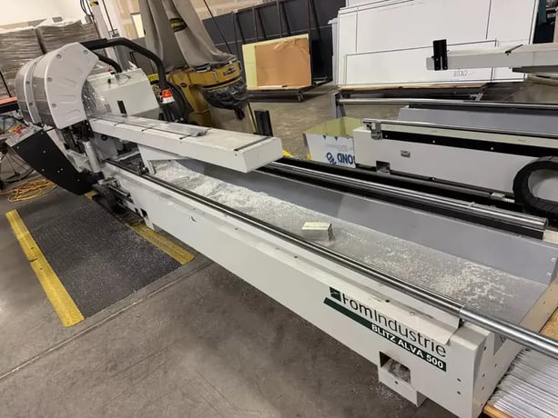 21.6" FOM Industries #Blitz-Alva-550-Theta, CNC double head miter saw, saw blade head with automatic - Image 5