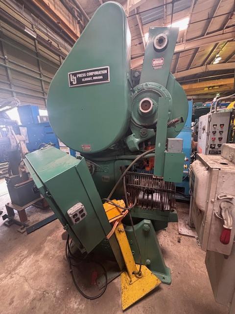 45 Ton, L & J #5, Back Gauge OBI press, 3" stroke, 15.5" Shut Height, 3" adj., 45 SPM, 18" x 28" bed - Image 3