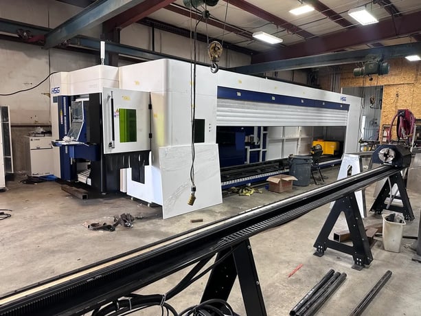 HSG #G-3015E, CNC Fiber Laser, tube cutting attachment, 6000 watt, 5' x 10' table, 236" max. tube profile - Image 2