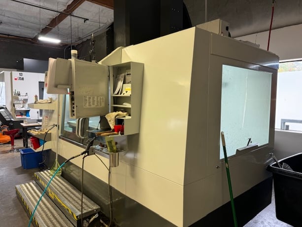 Haas #VF-6/50, CNC vertical machining center, 64" X, 32" Y, 30" Z, 7,500 RPM, 30 automatic tool changer, 30 - Image 2