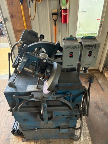 Armstrong #2-LH, Bandsaw Grinder, Left hand, rebuilt - Image 1