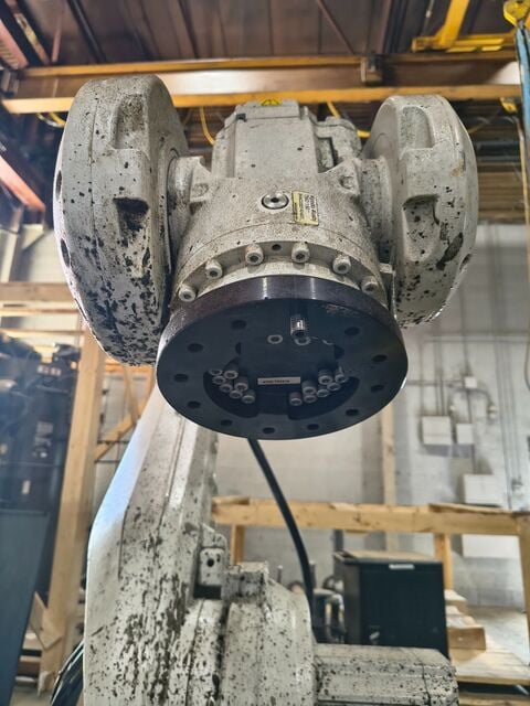 ABB IRB-6700-150/3.20, 6 axis robot, 150kg 331lb. payload, 3.2m 10.5' reach, IRC5 Control, FlexPendant, AS IS - Image 2