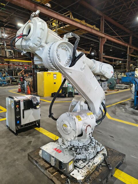 ABB IRB-6700-150/3.20, 6 axis robot, 150kg 331lb. payload, 3.2m 10.5' reach, IRC5 Control, FlexPendant, AS IS - Image 5
