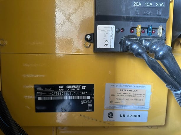 60 KW Caterpillar #C4.4, diesel generator set, weatherproof enclosure, 120/208 Volts, 506.8 hours (2 - Image 6