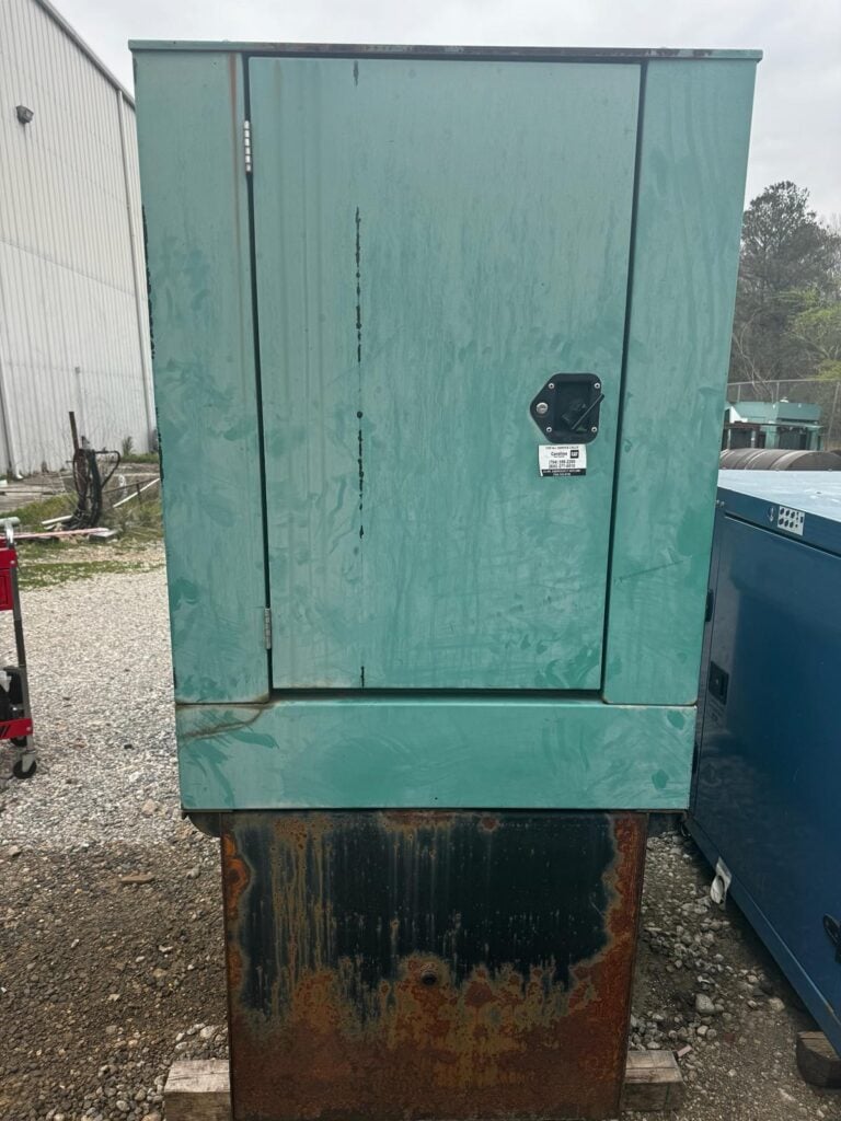 60 KW Cummins #DGCB, diesel generator set, weatherproof enclosure, 277/480 Volts, 617.2 hours - Image 3