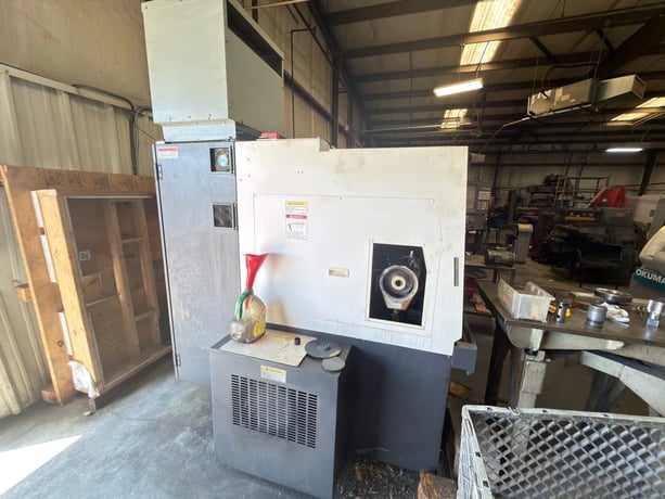 Okuma #Genos-L400, CNC Lathe, 20.4" swing, 15.3" turning diameter, 22" centers, 10" chuck, 2.6" bar, 3000 - Image 5