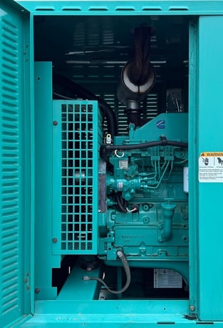 125 KW Cummins Onan #DGDK, Diesel Generator, 277/480 Volt, 1427 hours, 2006 - Image 2