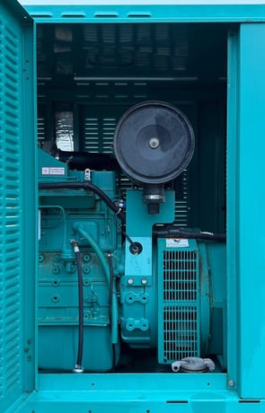 125 KW Cummins Onan #DGDK, Diesel Generator, 277/480 Volt, 1427 hours, 2006 - Image 3