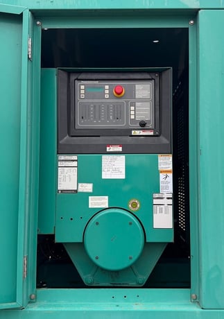 125 KW Cummins Onan #DGDK, Diesel Generator, 277/480 Volt, 1427 hours, 2006 - Image 8
