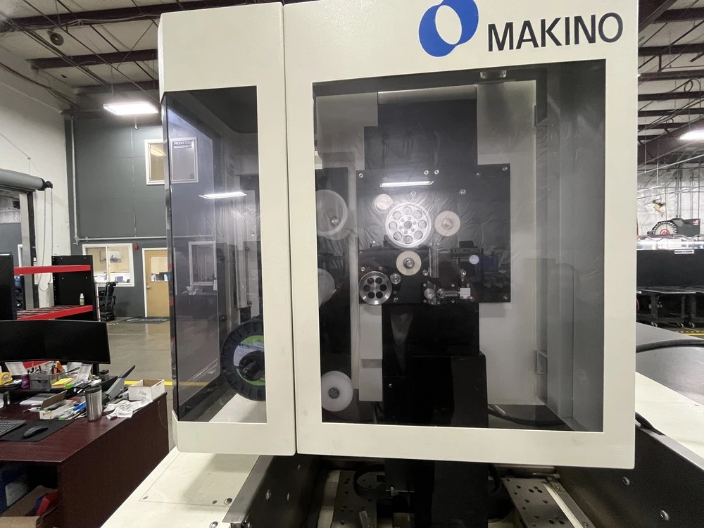 Makino #U3, CNC Wire Electrical Discharge Machine, 14.6" X, 10.6" Y, 8.7" Z, Hyper-i CNC, 480 Volt, 2023 - Image 4
