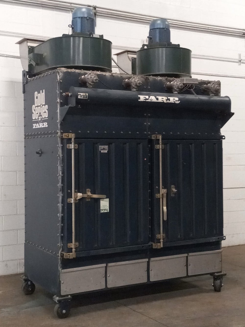 10800 cfm Camfil Farr #GSB-8, Booth & Backdraft Dust Collector, 8 vertical cartridge type filters, automatic - Image 2