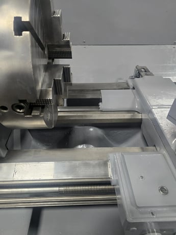 24"/26" x 75" LeBlond #Regal-24, Servo Shift Engine Lathe, 15 HP, 1,700 RPM, 2.125" Bore, 28" Max Swing, 18" - Image 8