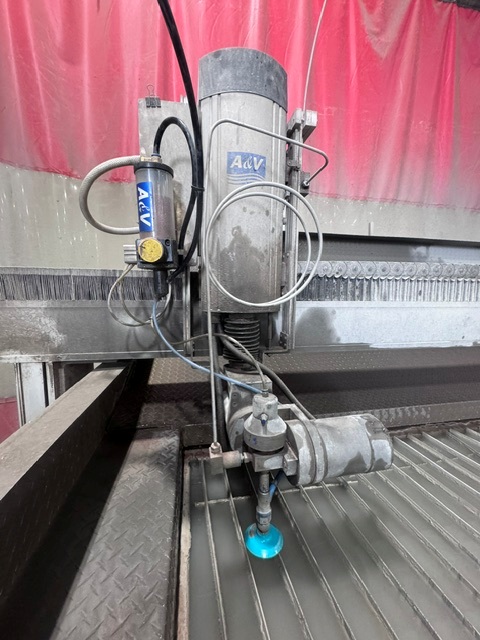 A & V #A & V1206BA, Waterjet, 6' x 12' table, 50 HP, 2016 - Image 3