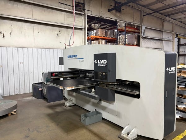 20 Ton LVD Strippit #P-1212, press, 49" x49", 0.25" thick, 2012 - Image 2