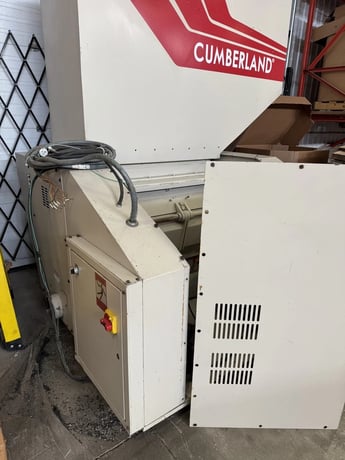 16" x 40" Cumberland #1640X, granulator, 3 rotor knives, 2 bed knives, 50 HP, 5/16" screen, 480 V., 3 Phase - Image 3