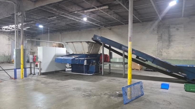 Vecoplan #RG-62/125-SPK-T, heavy duty single shaft shredder, 63" x 80" hopper opening, 24.4" rotor diameter - Image 2