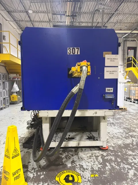 650 Ton, 89.6 oz., Van Dorn #650HT-4300, injection molding machine, 36" tie bars, 53" platen, 69.5" daylight - Image 5