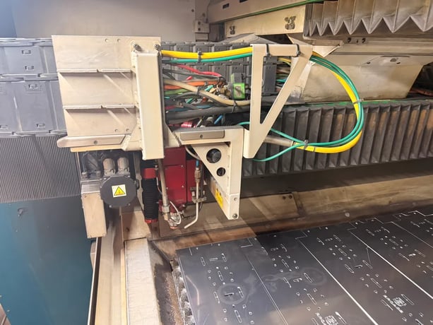Salvagnini #L3, 3,000 watt laser, 5' x 10', 2015 - Image 7