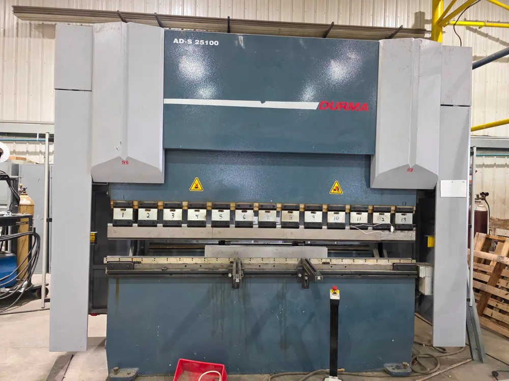 100 Ton, Durma #AD-S-25100, CNC hydraulic press brake, 8.3' overall, 86.6" between housing, 10.4" stroke - Image 1