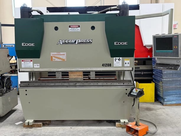 120 Ton, Accurpress #Edge-41208, hydraulic press brake, 8' overall, 78" between housing, 10" stroke, 15.85" - Image 2