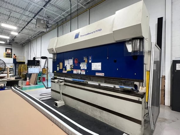 187 Ton, Trumpf #TrumaBend-V170, CNC hydraulic press brake, 13.5' overall, 145" between housing, 14.3" - Image 1