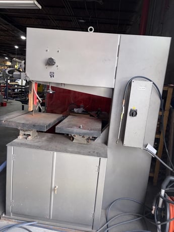 36" x 12" Jet #VBS-3612, vertical band saw, 23-5/8" x 27-1/2" table, 45&deg; right tilt, 3 HP, 230/460 V., 3 - Image 2