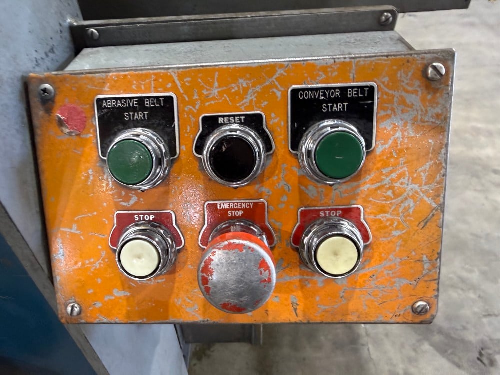 36" Ramco, wide belt sander, single head, conveyor feed table, dust extraction ports - Image 6