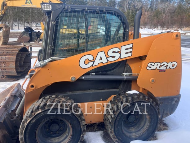 Case/New Holland SR210, Skid Steer Loader, 2870 hours, S/N: KGM425888, 2017 - Image 1