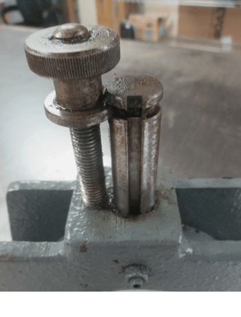 14" -15" Lathe steady rest, 4-3/8" opening & brass adjustable tips (YMC) - Image 7