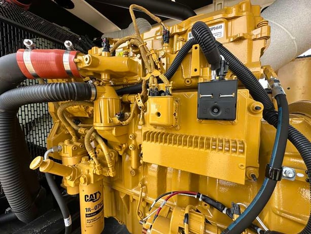 300 KW Caterpillar #D300GC, diesel generator set, 277/480 Volts, 436 HP @ 1800 RPM, C9 engine, EPA Tier 3 - Image 7